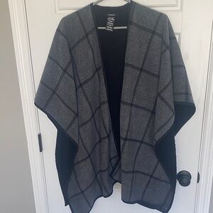 Ike Behar Black and Grey Plaid Fleece Shawl